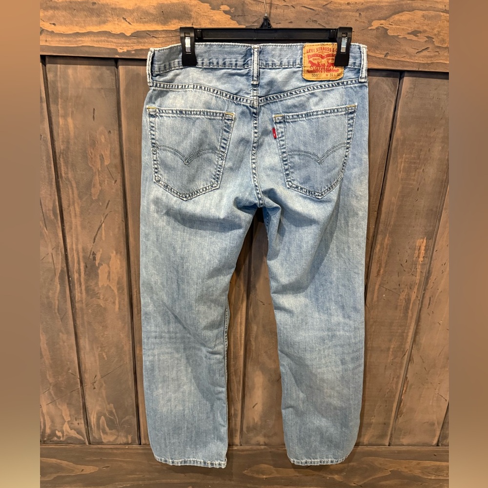 Levi's Classic Blue Straight Men's Jeans 31/32 - Picture 2 of 3